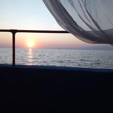 아파트 Amfialos Skála Kallirákhis